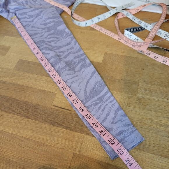 Gymshark Adapt Animal Seamless Gym Activewear Leggings Purple Zebra XS - Picture 13 of 13